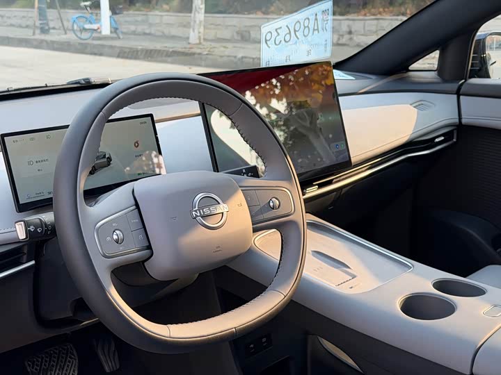 Фото 18 - Nissan N7