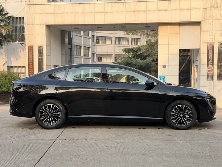 Фото 4 - Nissan N7