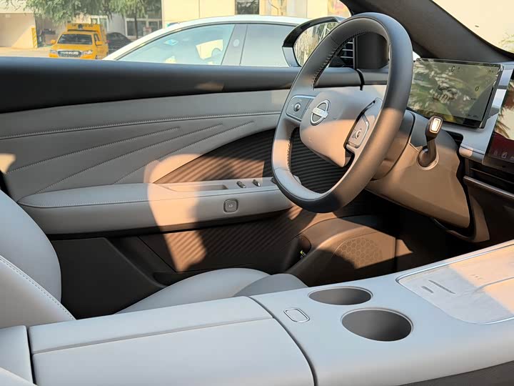 Фото 41 - Nissan N7