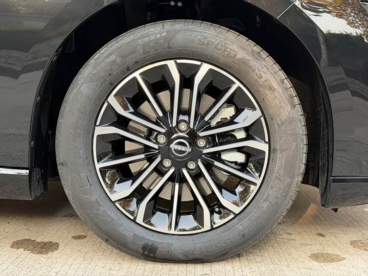 Фото 8 - Nissan N7