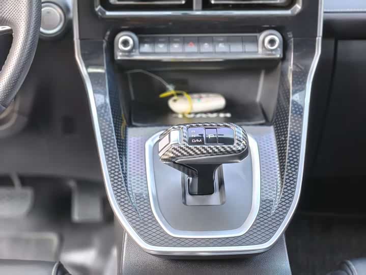 Фото 13 - Haval M6