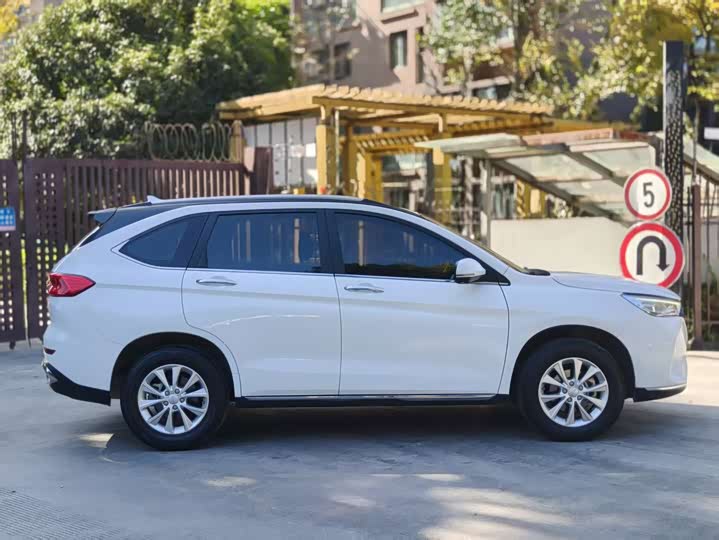 Фото 16 - Haval M6