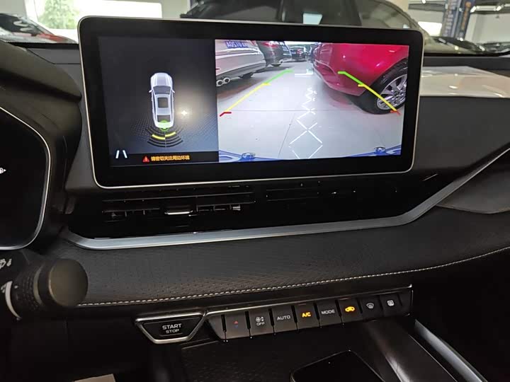 Фото 13 - Geely Preface