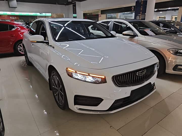 Фото 4 - Geely Preface