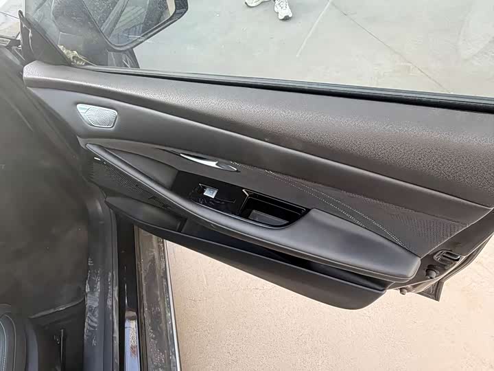 Фото 6 - Changan Deepal SL03