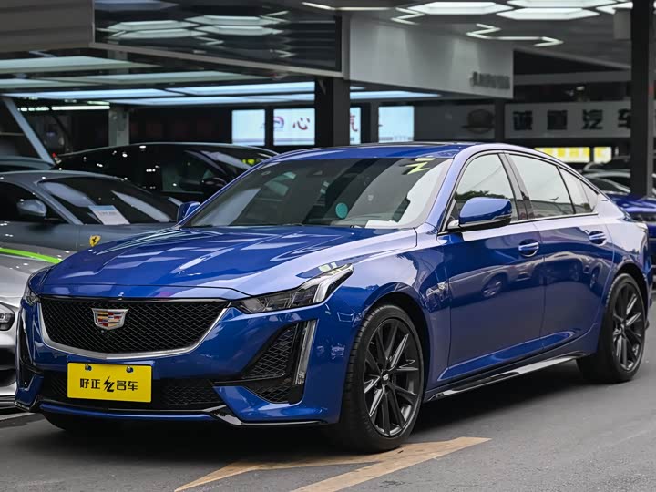 Фото 1 - Cadillac CT5