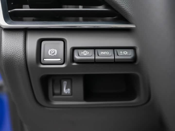 Фото 11 - Cadillac CT5