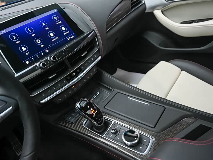 Фото 14 - Cadillac CT5