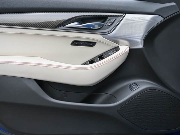 Фото 6 - Cadillac CT5