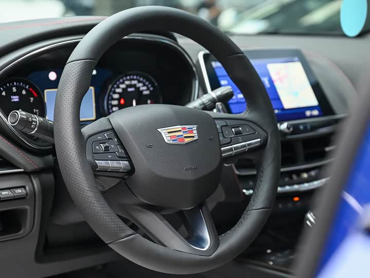 Фото 9 - Cadillac CT5