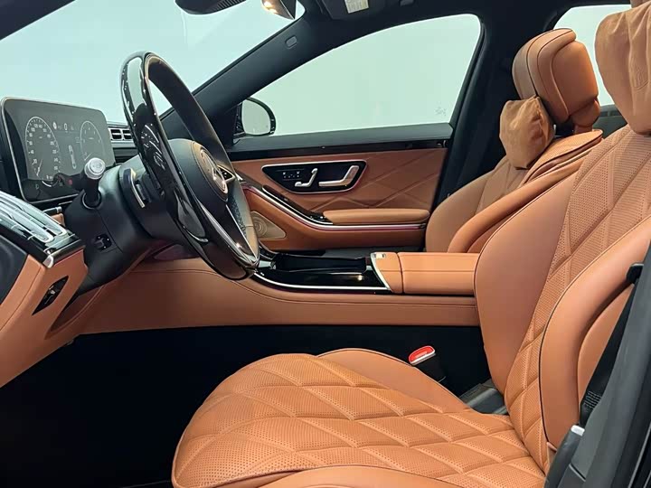 Фото 4 - Mercedes-Benz Maybach S-Class