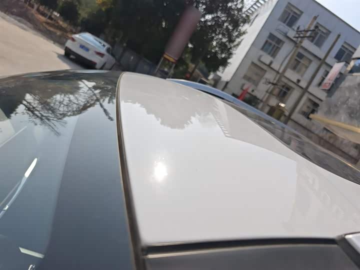 Фото 27 - Geely Okavango L