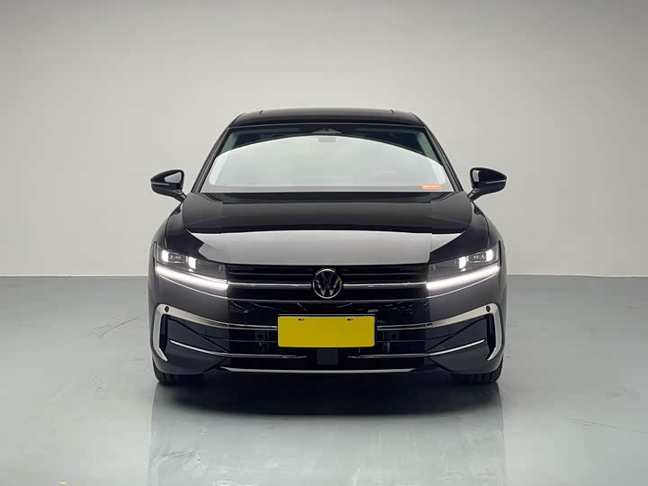 Фото 2 - Volkswagen Magotan