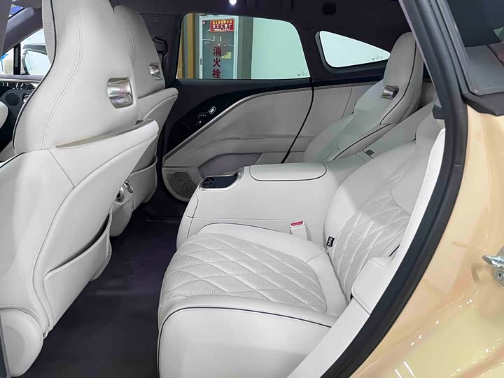 Фото 14 - Avatr 11