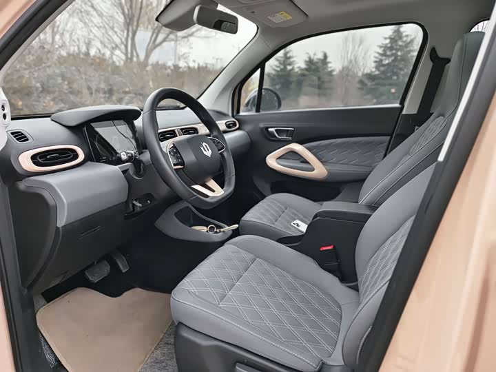 Фото 12 - Leapmotor T03