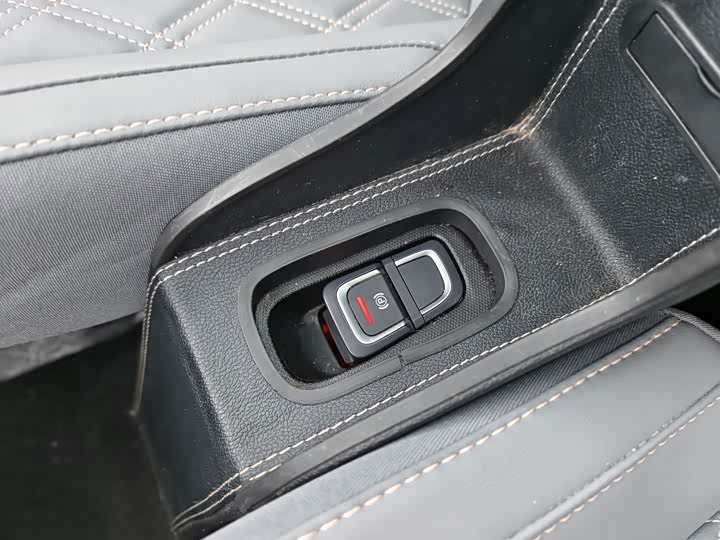 Фото 20 - Leapmotor T03