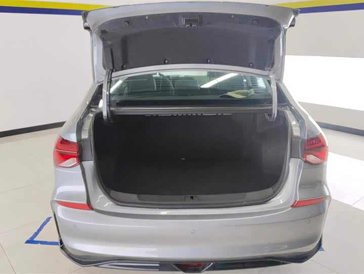 Фото 4 - Chevrolet Monza