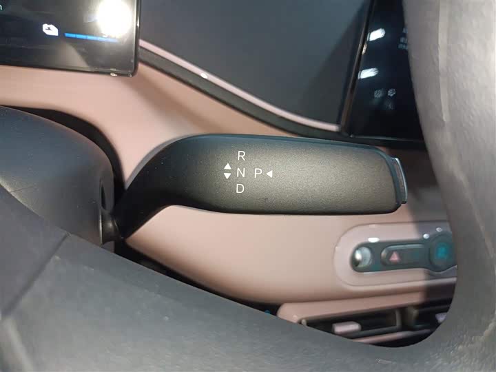 Фото 14 - BYD Seagull