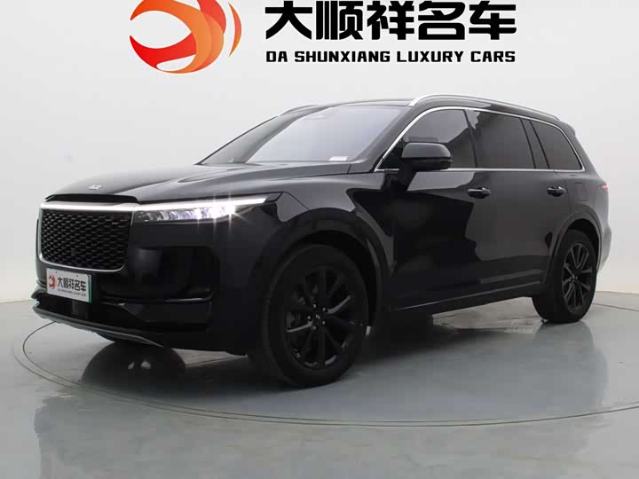 Фото 1 - LiXiang One