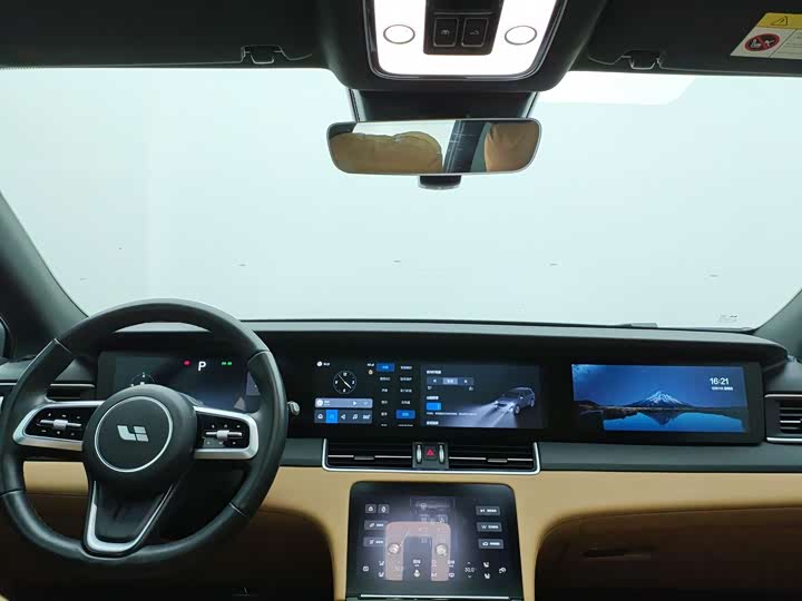 Фото 12 - LiXiang One