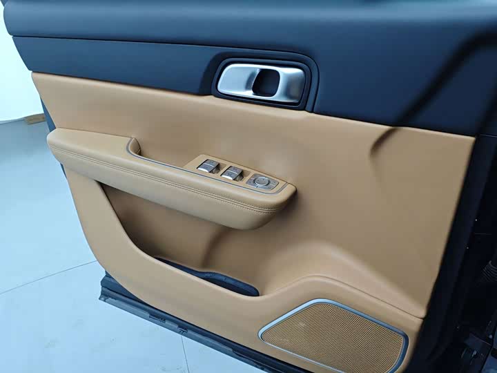 Фото 25 - LiXiang One