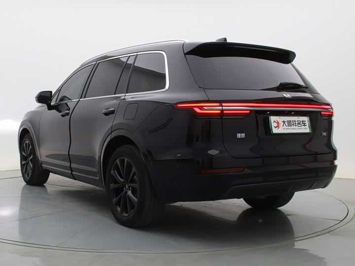 Фото 5 - LiXiang One