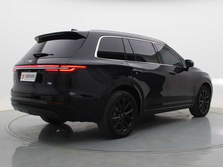 Фото 6 - LiXiang One