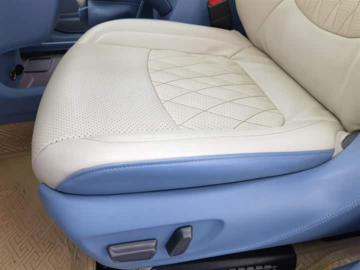 Фото 20 - Toyota Sienna