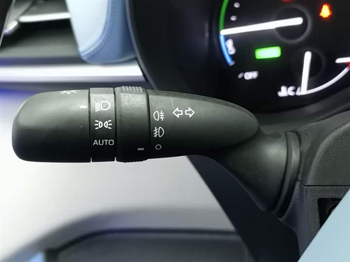 Фото 21 - Toyota Sienna