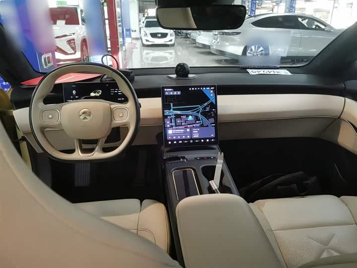 Фото 10 - Nio ET5