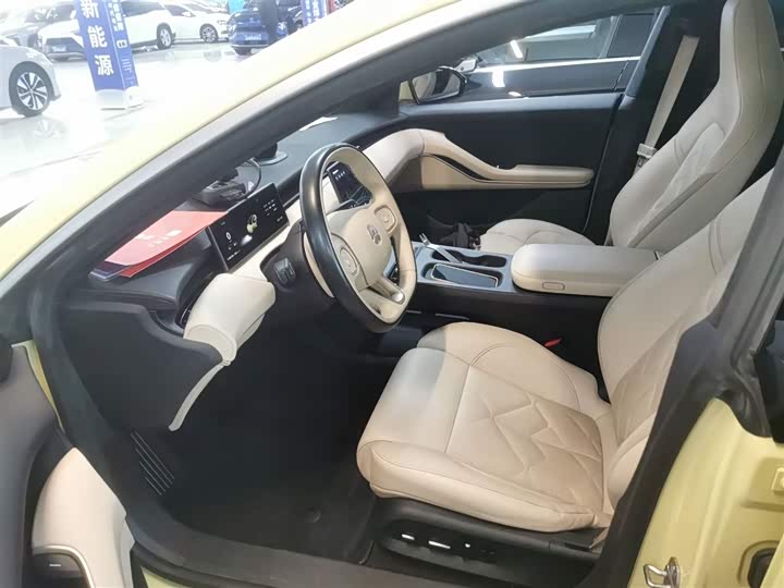 Фото 15 - Nio ET5