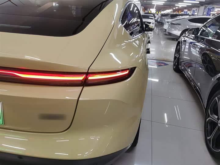 Фото 8 - Nio ET5