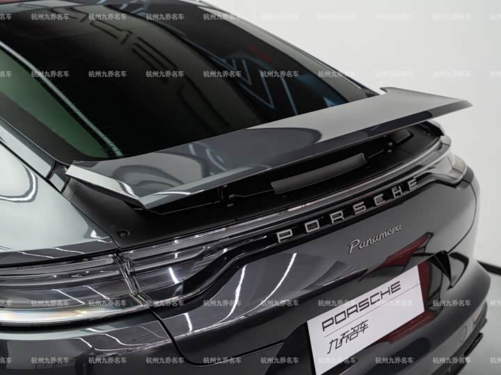 Фото 10 - Porsche Panamera