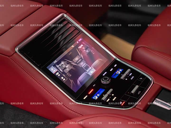 Фото 18 - Porsche Panamera