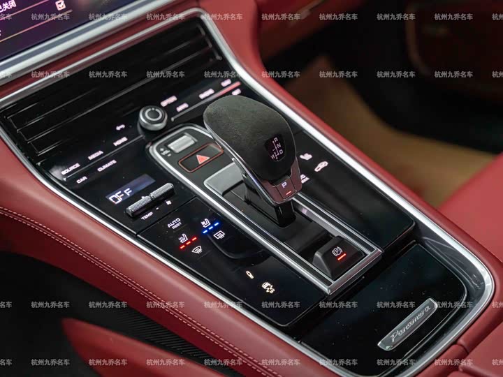 Фото 20 - Porsche Panamera