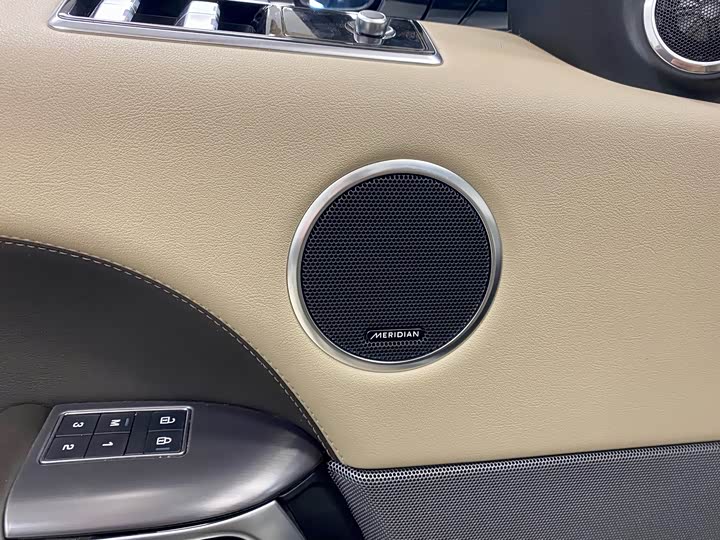 Фото 10 - Land Rover Range Rover Sport Hybrid