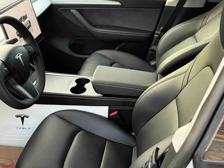 Фото 7 - Tesla Model Y