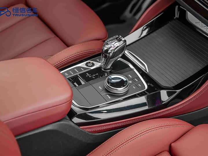 Фото 19 - BMW X4