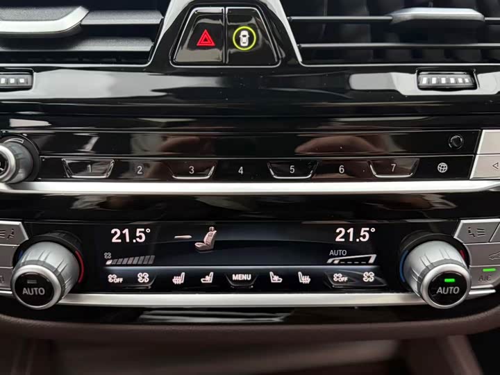 Фото 11 - BMW 5 Series