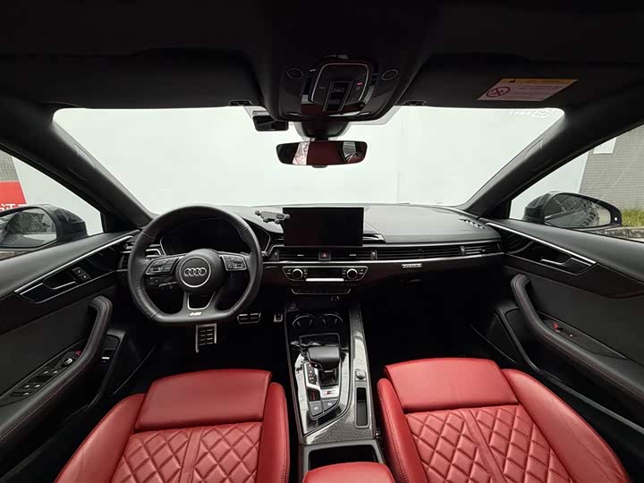 Фото 9 - Audi S4