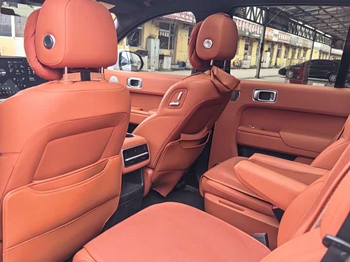 Фото 12 - LiXiang L8