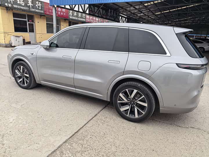 Фото 8 - LiXiang L8