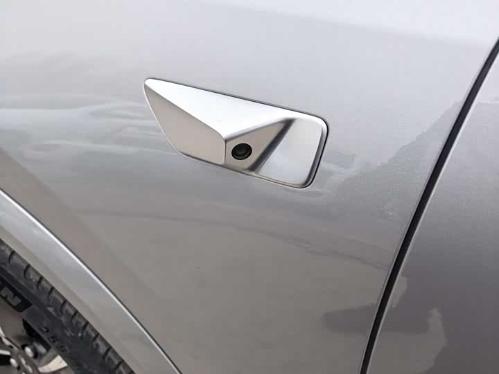 Фото 9 - LiXiang L8