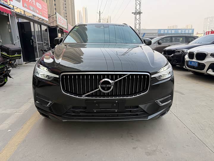 Фото 2 - Volvo XC60