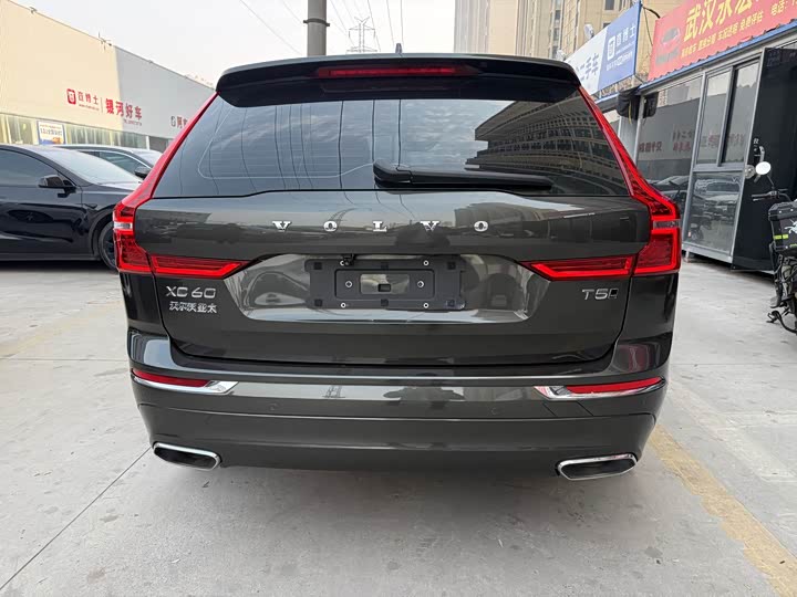 Фото 5 - Volvo XC60