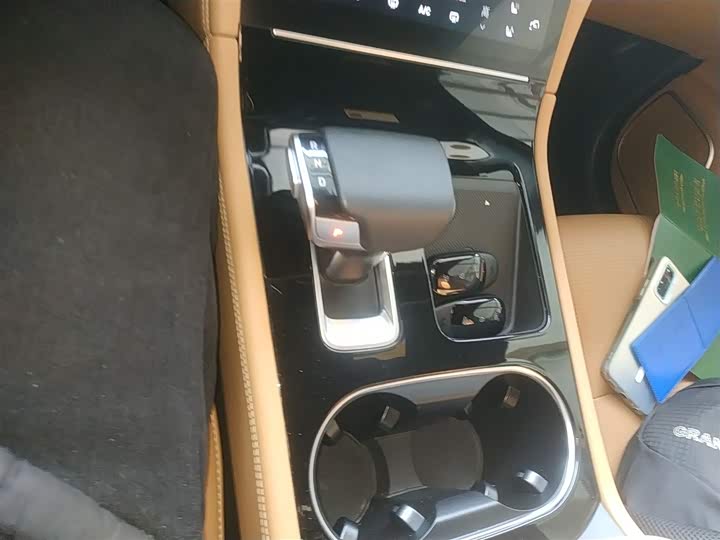 Фото 14 - LiXiang One