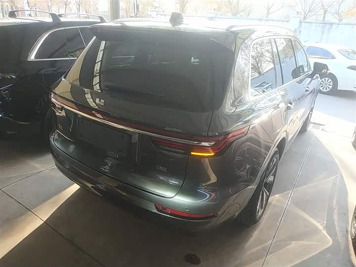 Фото 7 - LiXiang One