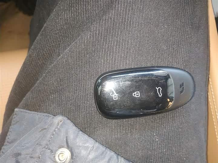 Фото 9 - LiXiang One