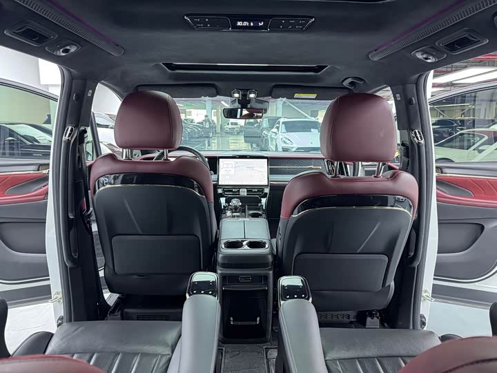 Фото 18 - GAC Trumpchi M8