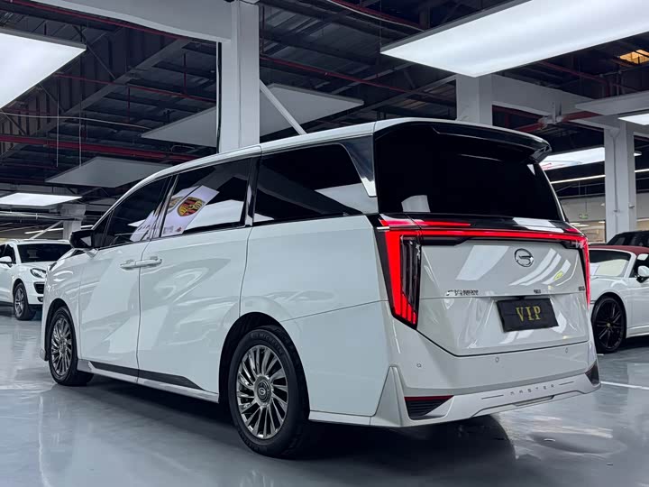 Фото 20 - GAC Trumpchi M8